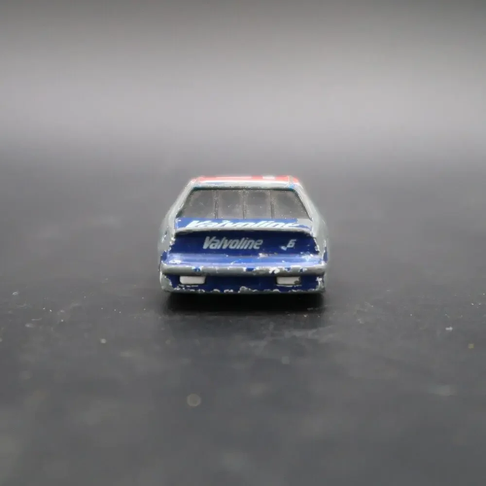 Racing Champions Diecast Cars Set of 2 1:64 Scale NASCAR #21 #6 PLEASE READ